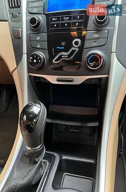 Седан Hyundai Sonata 2012 в Конотопе