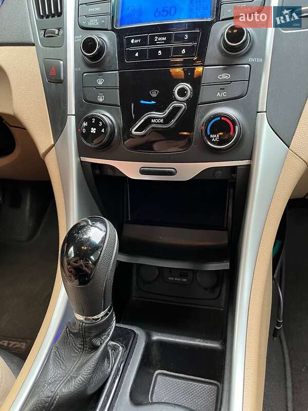 Седан Hyundai Sonata 2012 в Конотопе