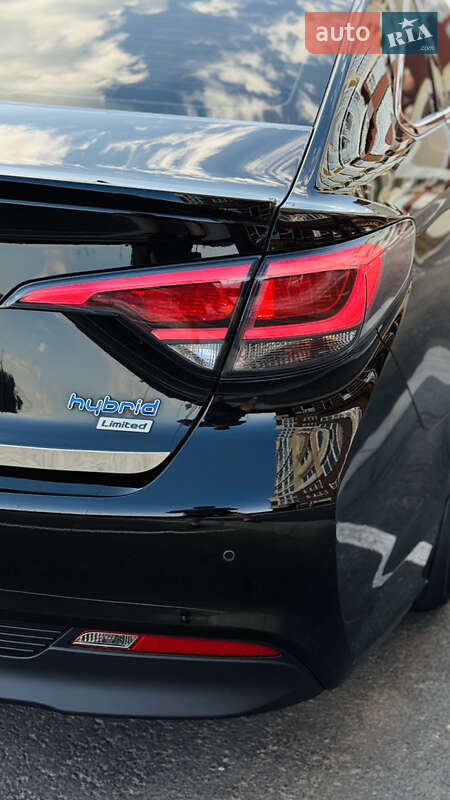 Седан Hyundai Sonata 2016 в Счастливом фото 10 Седан Hyundai Sonata 2016 в Счастливом