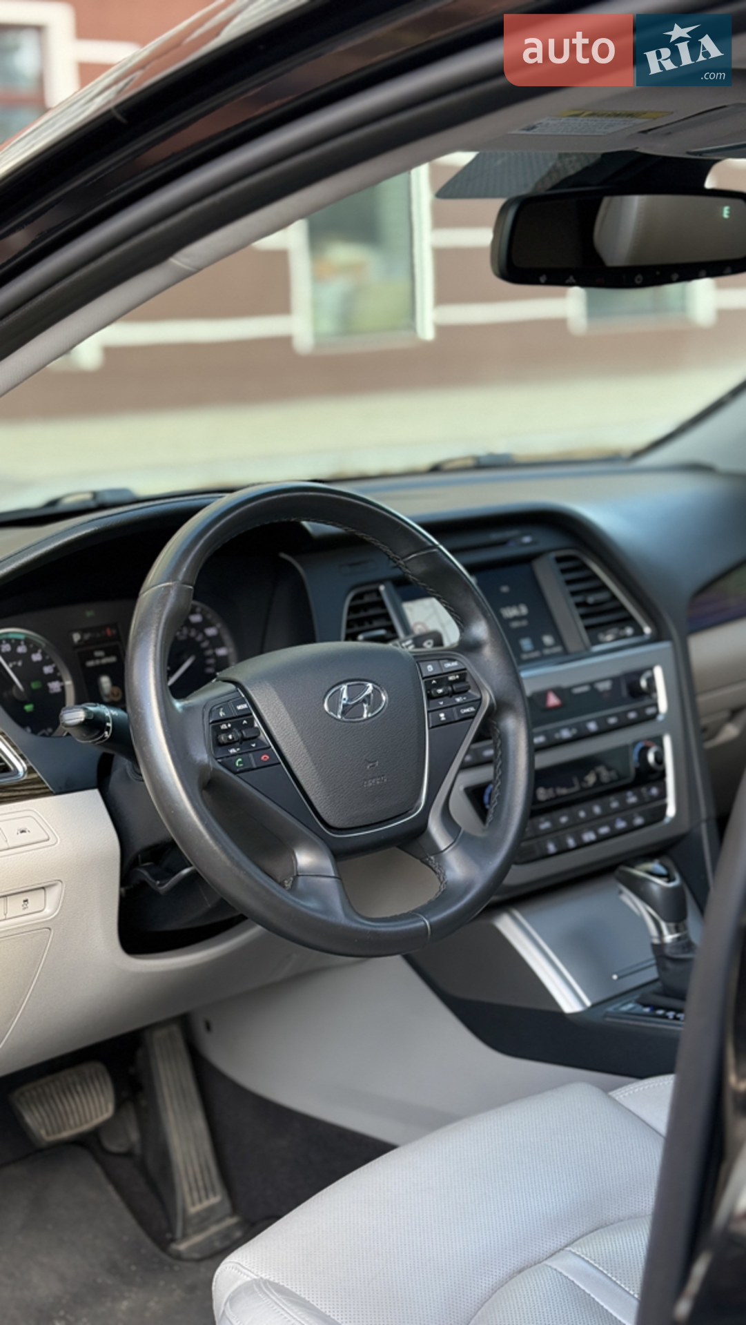 2016 Hyundai Sonata - мініатюра 30