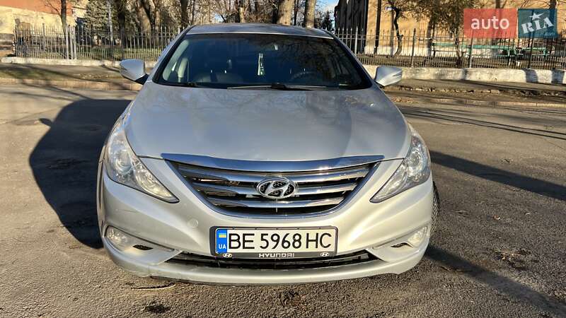 Hyundai Sonata 2012