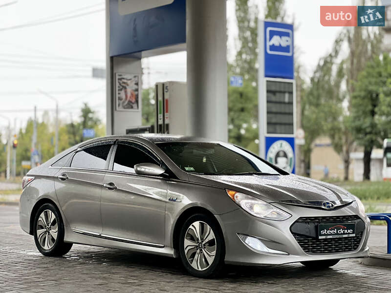 Hyundai Sonata 2013