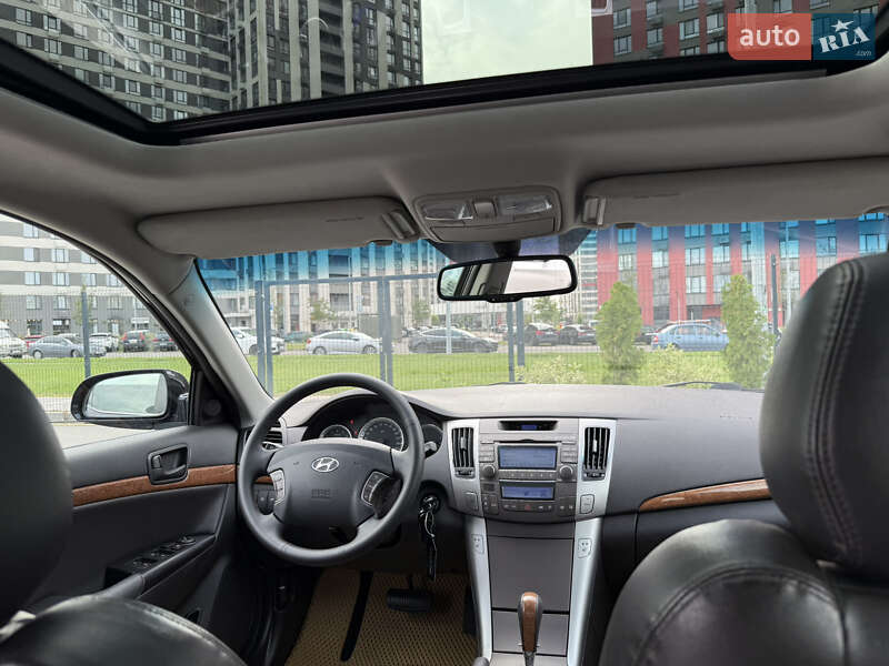 Седан Hyundai Sonata 2008 в Киеве