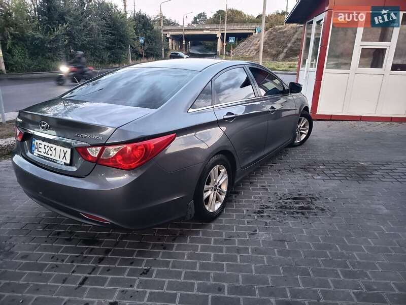 Седан Hyundai Sonata 2011 в Днепре