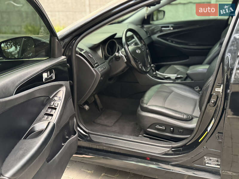 Седан Hyundai Sonata 2014 в Новомосковську фото 12 Седан Hyundai Sonata 2014 в Новомосковську