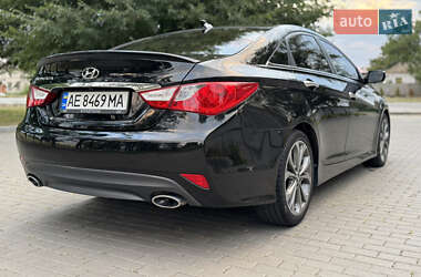 Седан Hyundai Sonata 2014 в Новомосковську