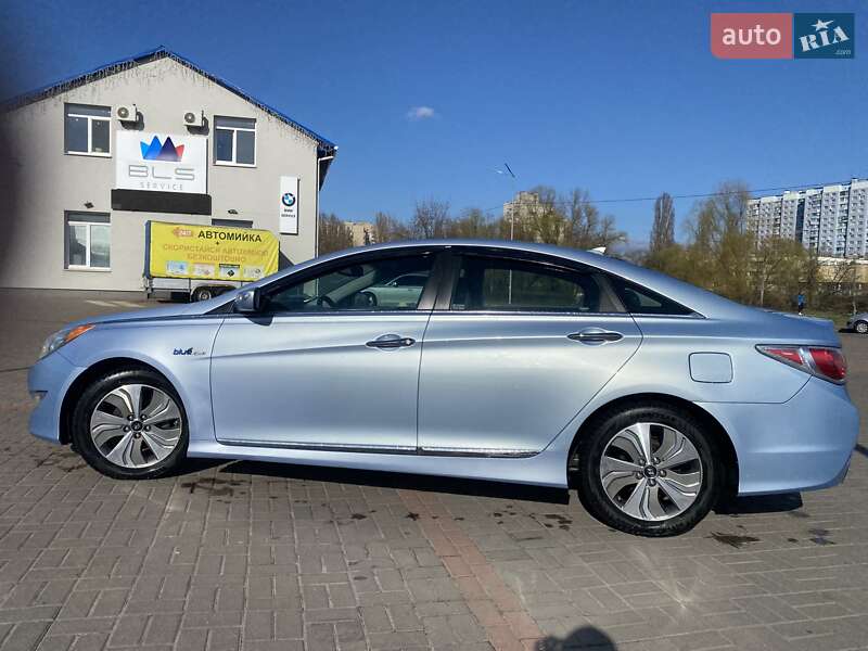 Седан Hyundai Sonata 2014 в Києві