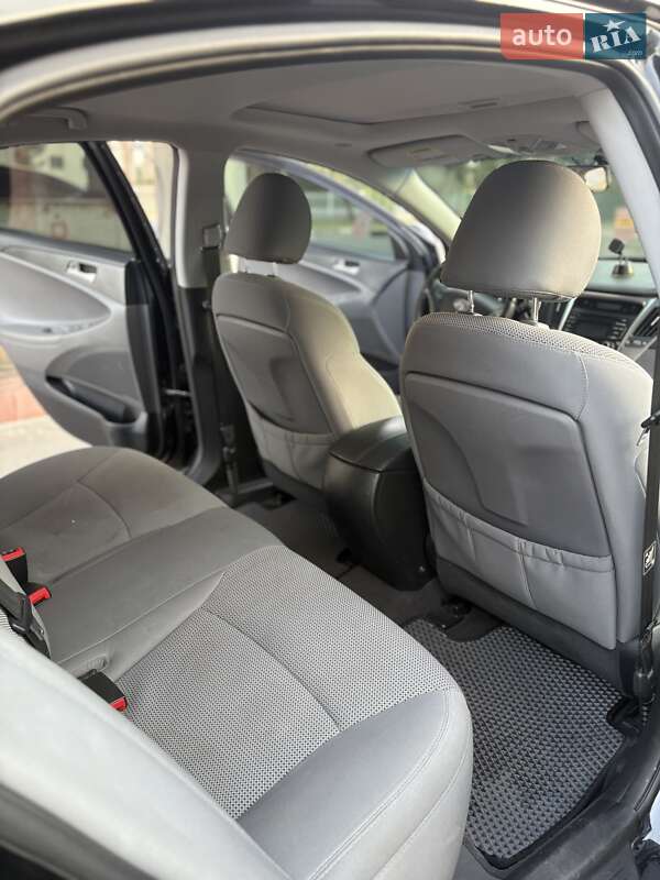 Седан Hyundai Sonata 2013 в Киеве