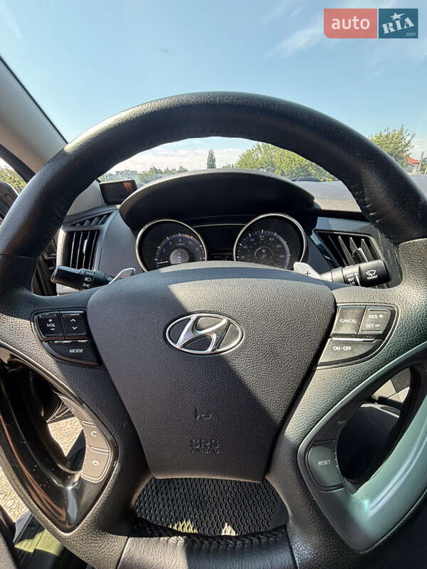 Седан Hyundai Sonata 2011 в Житомирі