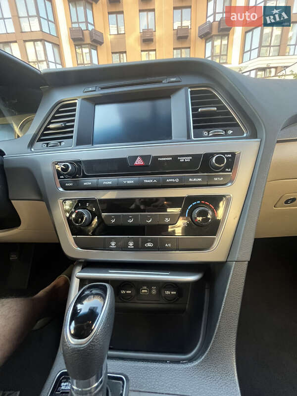 Седан Hyundai Sonata 2016 в Києві