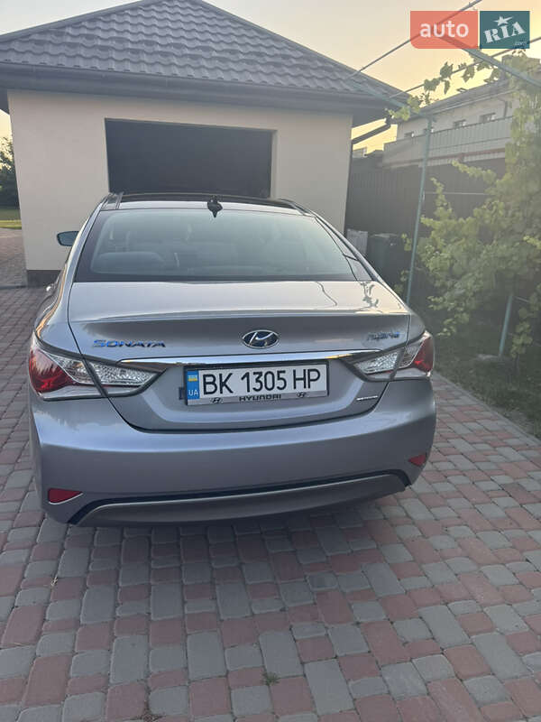Седан Hyundai Sonata 2014 в Рівному