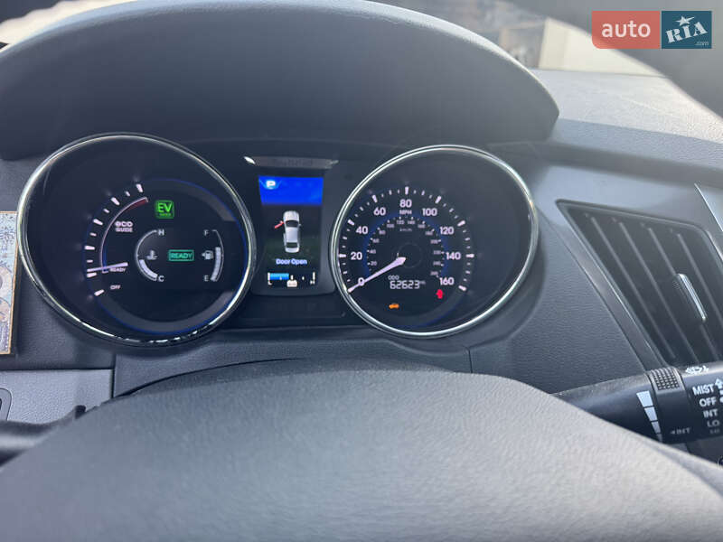 Седан Hyundai Sonata 2014 в Рівному