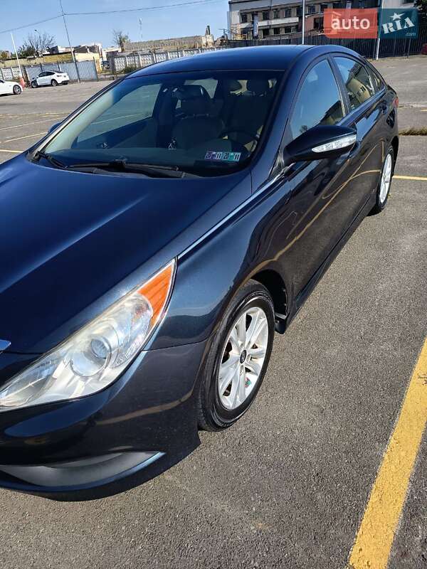 Седан Hyundai Sonata 2014 в Києві