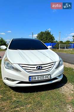 Седан Hyundai Sonata 2011 в Малой Виске