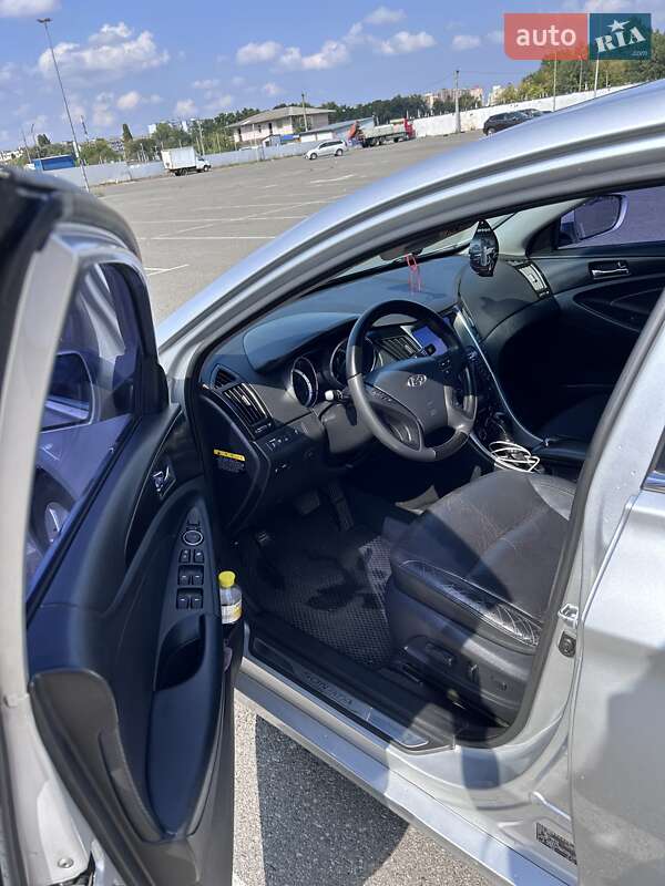 Седан Hyundai Sonata 2011 в Києві фото 10 Седан Hyundai Sonata 2011 в Києві