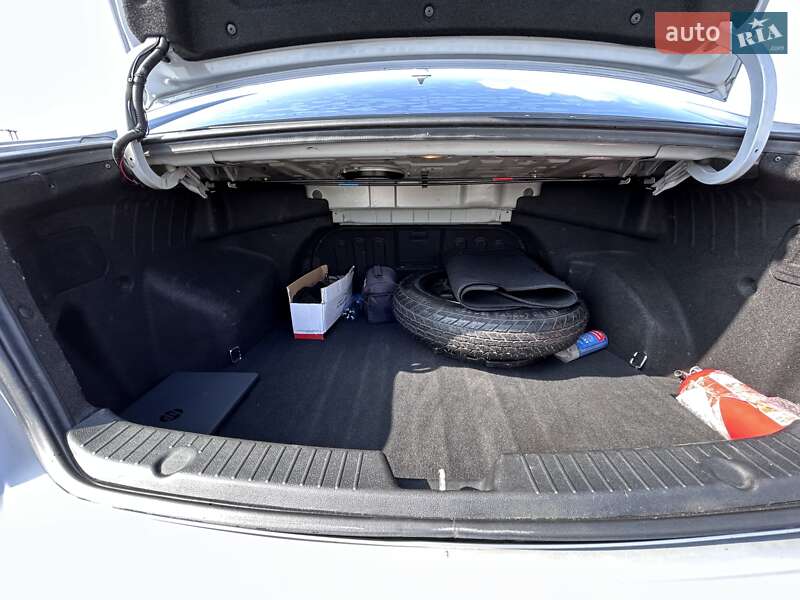 Седан Hyundai Sonata 2011 в Києві фото 13 Седан Hyundai Sonata 2011 в Києві