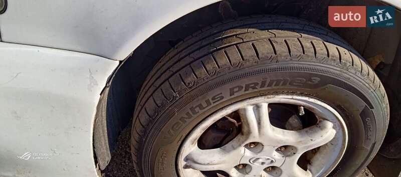 Седан Hyundai Sonata 1996 в Павлограде