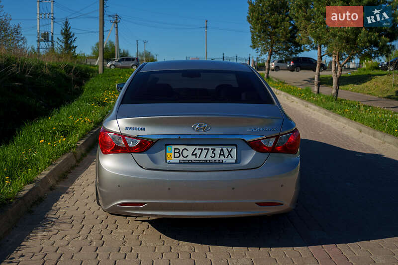 Седан Hyundai Sonata 2012 в Львові