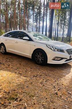 Седан Hyundai Sonata 2016 в Немішаєве
