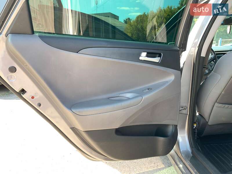 Седан Hyundai Sonata 2011 в Виннице