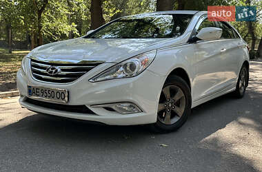Седан Hyundai Sonata 2014 в Нікополі