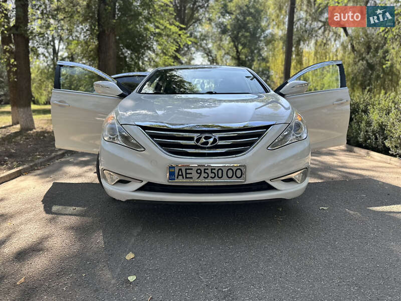 Седан Hyundai Sonata 2014 в Нікополі