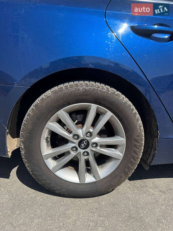 Седан Hyundai Sonata 2015 в Миколаєві