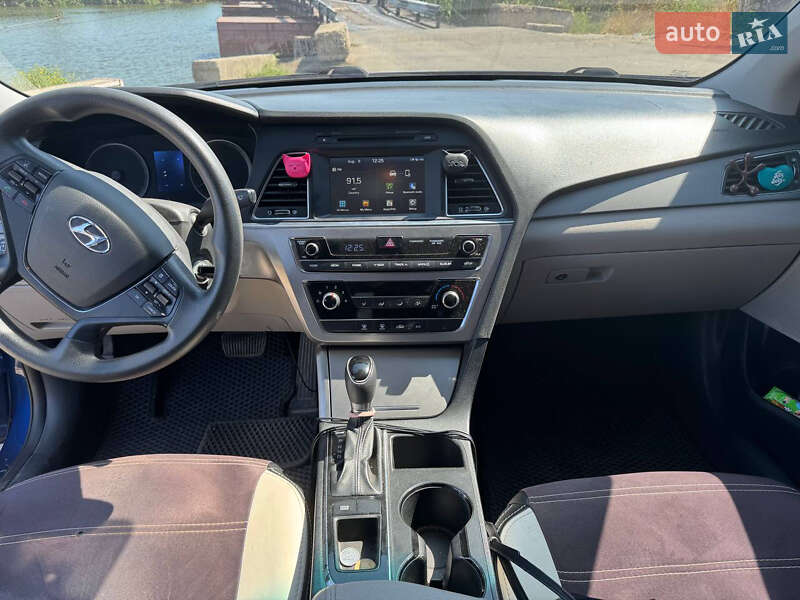Седан Hyundai Sonata 2015 в Миколаєві