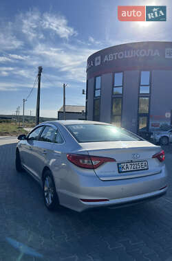 Седан Hyundai Sonata 2015 в 
