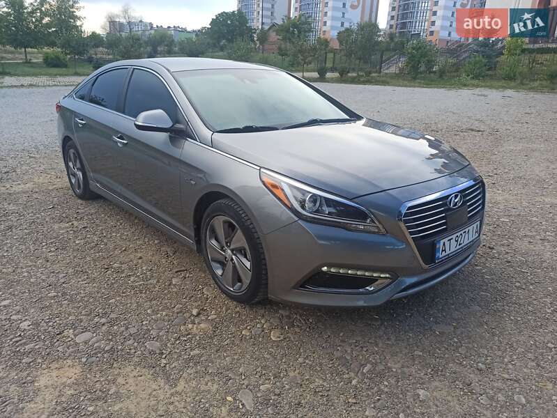 Седан Hyundai Sonata 2017 в Ивано-Франковске
