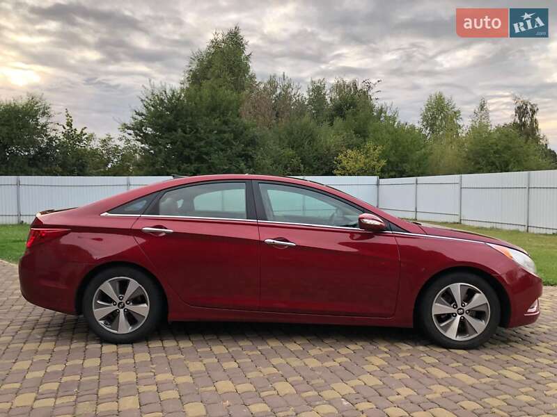 Седан Hyundai Sonata 2012 в Ровно
