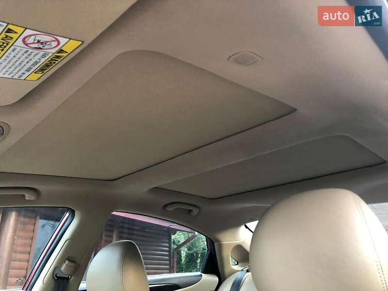 Седан Hyundai Sonata 2012 в Ровно