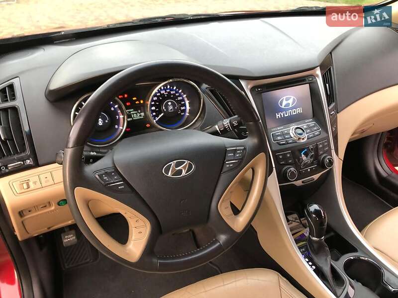 Седан Hyundai Sonata 2012 в Ровно