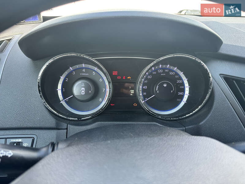 Седан Hyundai Sonata 2011 в Ирпене