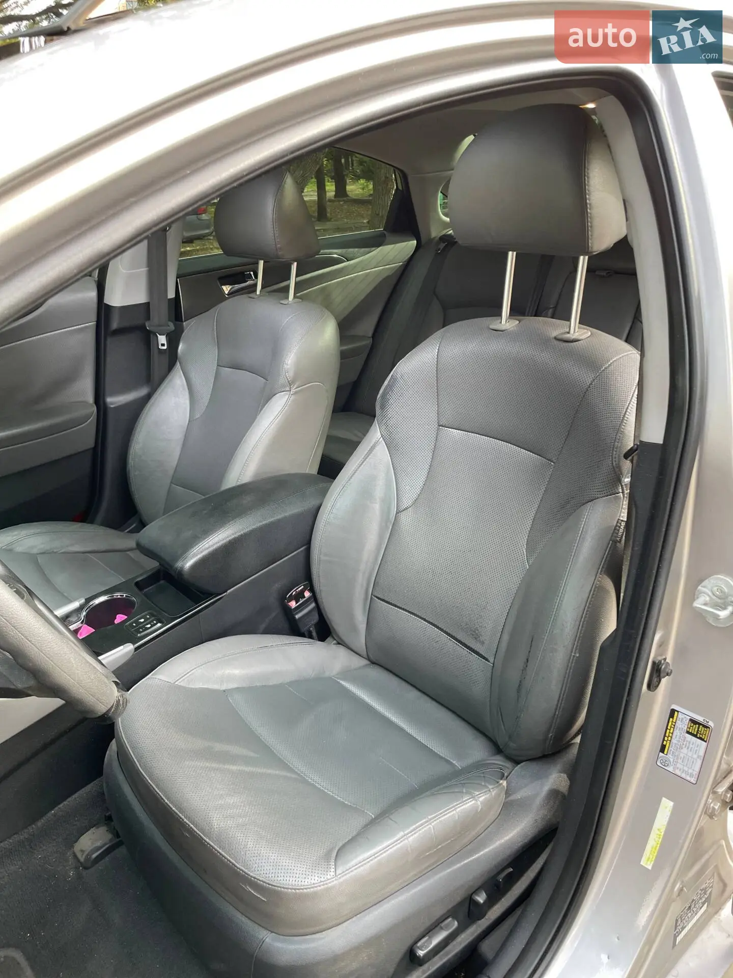 2011 Hyundai Sonata - мініатюра 18