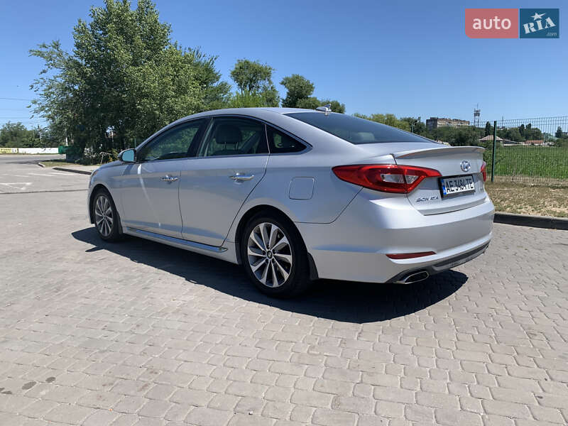 Седан Hyundai Sonata 2014 в Новомосковську