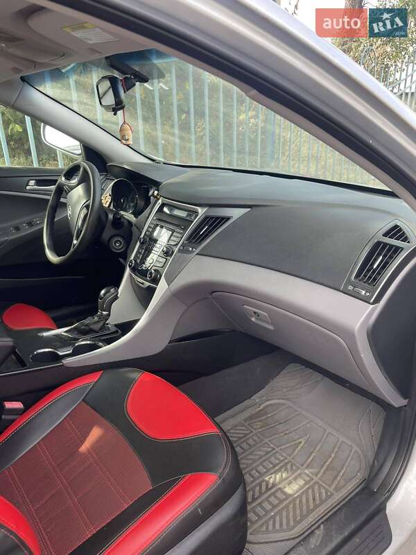 Седан Hyundai Sonata 2012 в Гостомелі