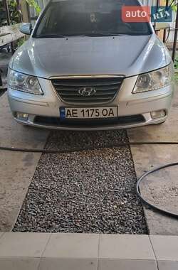 Седан Hyundai Sonata 2008 в Старих Петрівцях