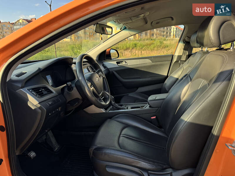 Седан Hyundai Sonata 2016 в Святопетровское