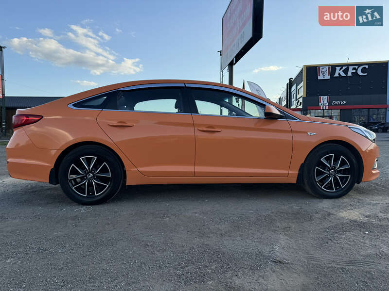 Седан Hyundai Sonata 2016 в Святопетровское