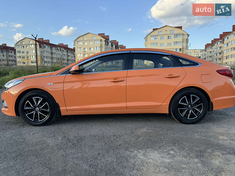 Седан Hyundai Sonata 2016 в Святопетровское