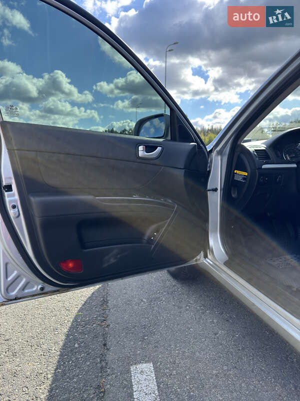 Седан Hyundai Sonata 2007 в Киеве