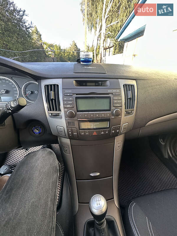 Седан Hyundai Sonata 2008 в Глухові