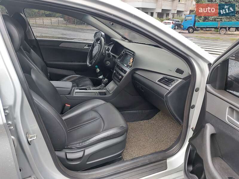 Седан Hyundai Sonata 2015 в Дніпрі