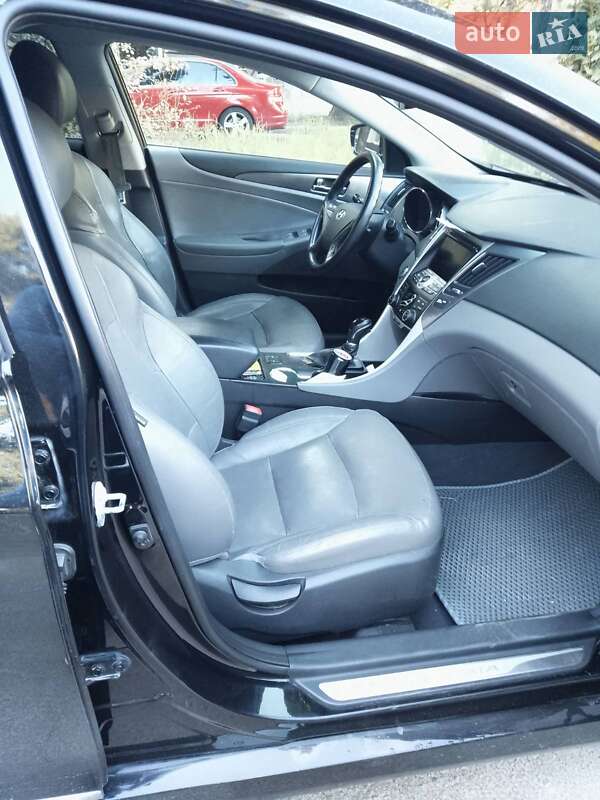 Седан Hyundai Sonata 2013 в Киеве фото 4 Седан Hyundai Sonata 2013 в Киеве