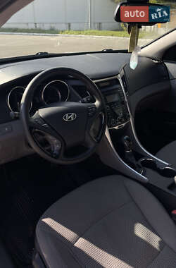 Седан Hyundai Sonata 2011 в 