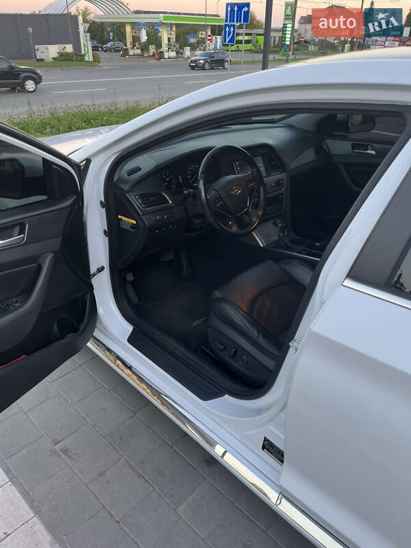 Седан Hyundai Sonata 2014 в Ивано-Франковске