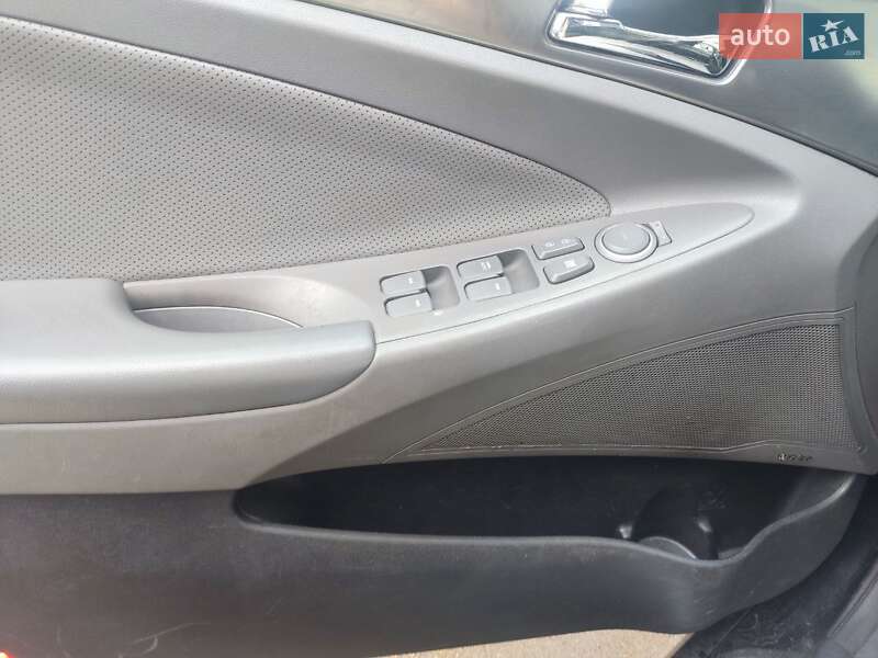 Седан Hyundai Sonata 2014 в Києві