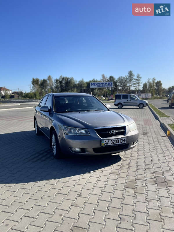 Седан Hyundai Sonata 2006 в Киеве