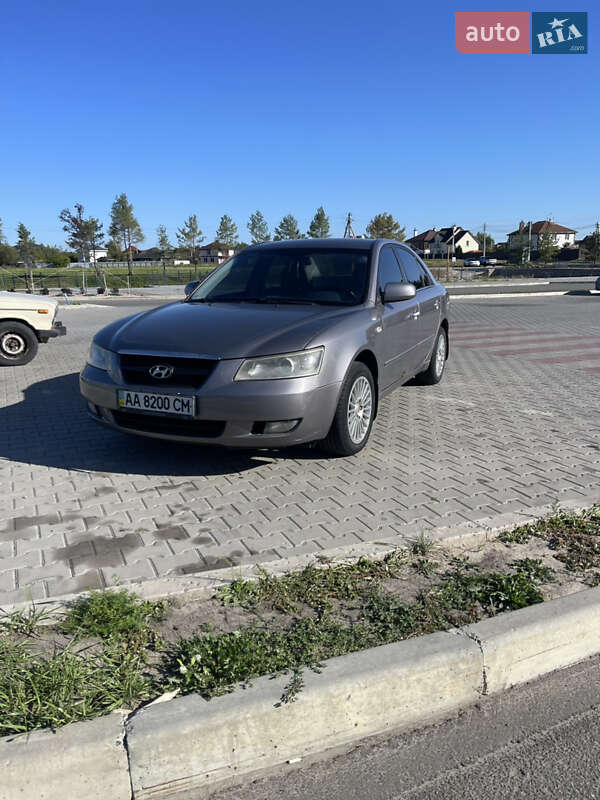 Седан Hyundai Sonata 2006 в Киеве